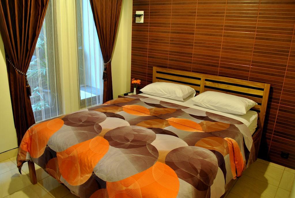 Aloha Hotel Yogyakarta Room photo